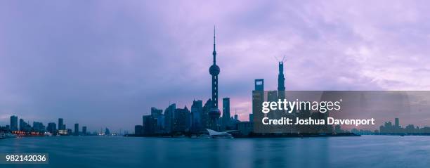 shanghai at dawn - dawn davenport stock pictures, royalty-free photos & images