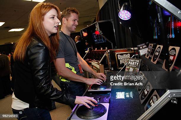 Actress Diane Neal attends the 25th Anniversary Rock & Roll Hall Of Fame Concerts Official Gift Lounge produced by On 3 Productions at Madison Square...