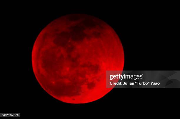 blood moon 2014 - total lunar eclipse stock pictures, royalty-free photos & images