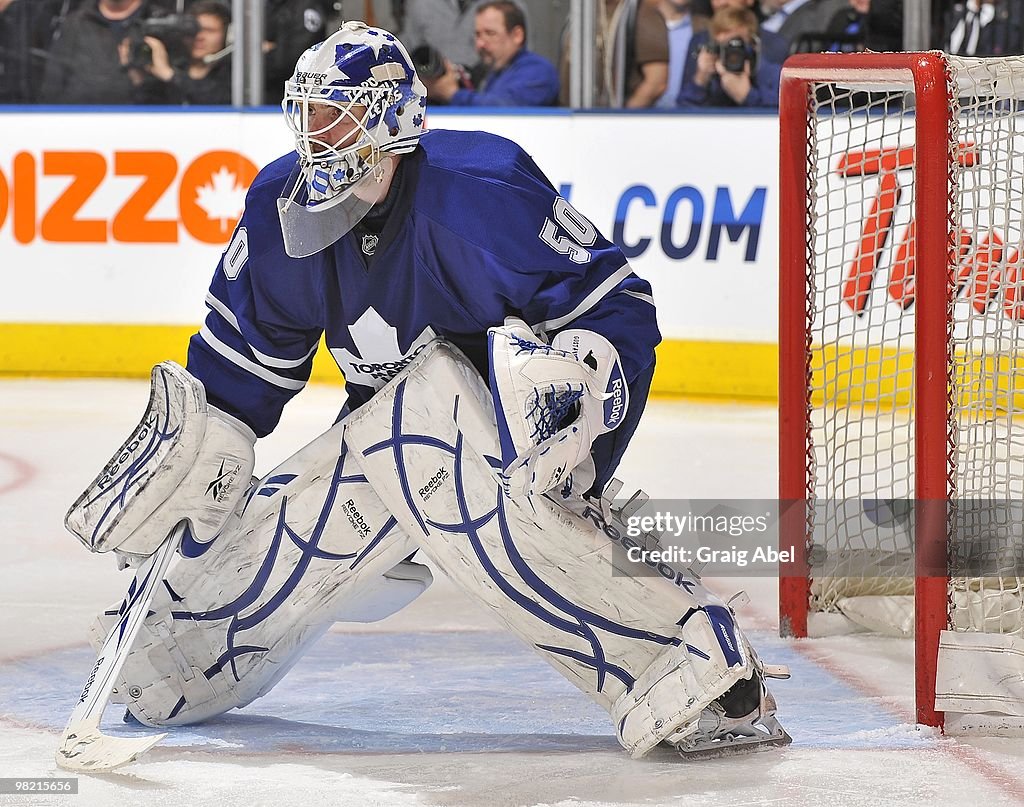 Atlanta Thrashers v Toronto Maple Leafs
