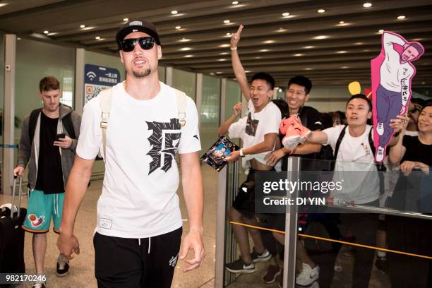 Player Klay Thompson of the Golden State Warriors arrives at Beijing Capital International Airport on June 24, 2018 in Beijing, China.