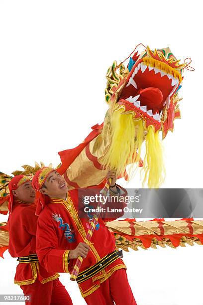 chinese traditional lion dancing - imitant un animal photos et images de collection