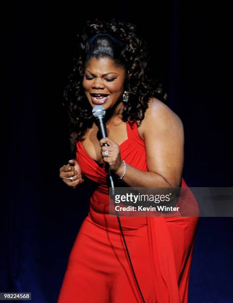 Actress/comedienne Mo'Nique performs during her "Spread The Love" comedy tour at the Nokia Theater on April 2, 2010 in Los Angeles, California.