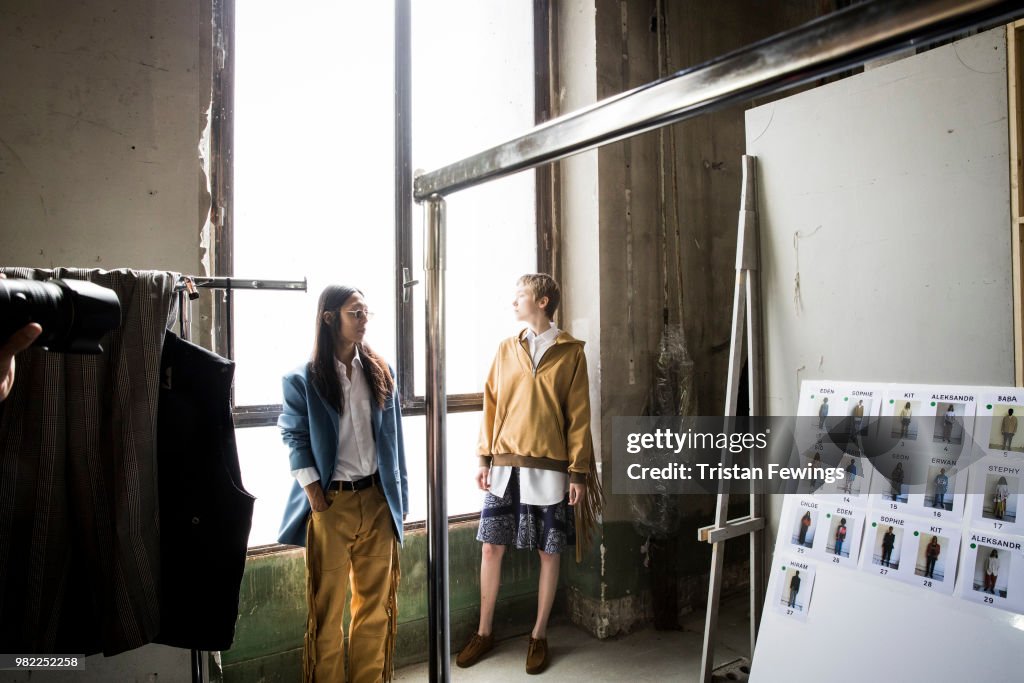 Etudes: Backstage - Paris Fashion Week - Menswear Spring/Summer 2019
