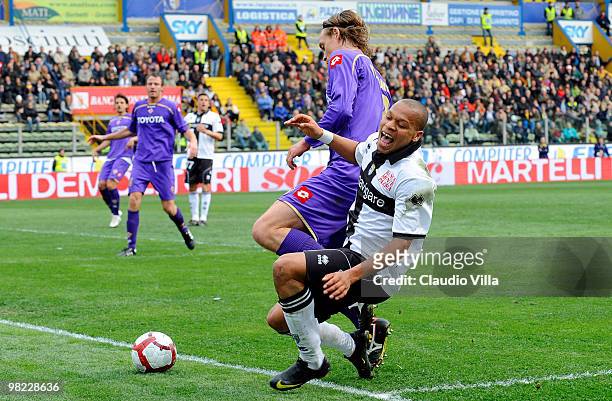 Jonathan Biabiany of Parma FC competes for the ball with Per Kroldrup of ACF Fiorentina during the Serie A match between Parma FC and ACF Fiorentina...