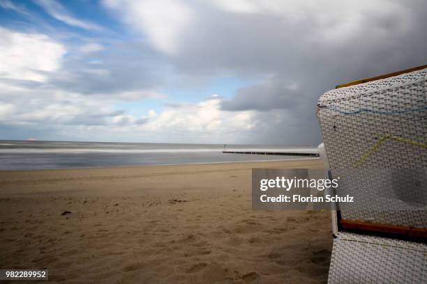 strandkorb - strandkorb bildbanksfoton och bilder