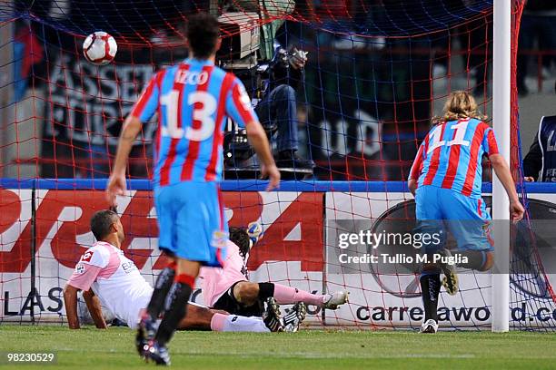 Maxi Lopez of Catania scores his second goal during the Serie A match between Catania Calcio and US Citta di Palermo at Stadio Angelo Massimino on...