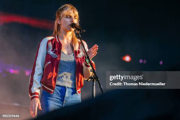 Hannah Reid of London Grammar performs on stage during the second day of the Southside Festival on June 23, 2018 in Neuhausen, Germany.