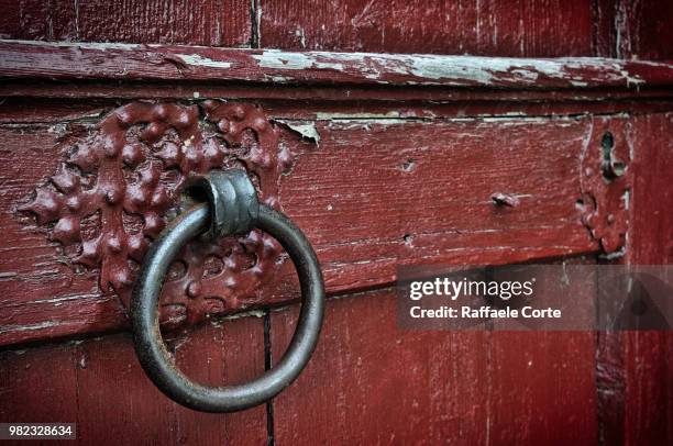 knock before entering! - raffaele corte stock-fotos und bilder