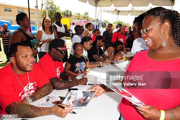 Flo Rida, Billy Blue, GitFresh and Brianna attends First Annual Kids Spring and Break into Motivation Event on April 3, 2010 in Miami, Florida.