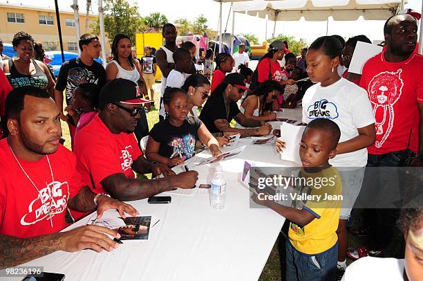 Flo Rida, Billy Blue, GitFresh and Brianna attends First Annual Kids Spring and Break into Motivation Event on April 3, 2010 in Miami, Florida.