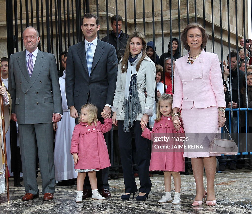 Spain King Juan Carlos I (L), his son Pr