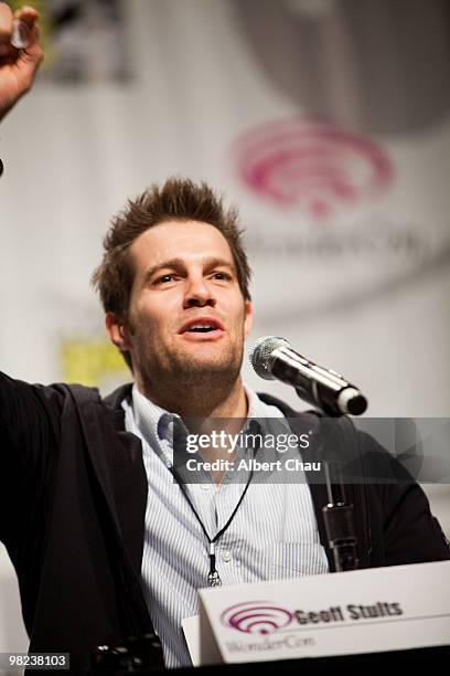 Actor Geoff Stults attends the "Happy Town" panel at the 2010 WonderCon - Day 2 at Moscone Center South on April 3, 2010 in San Francisco, California.