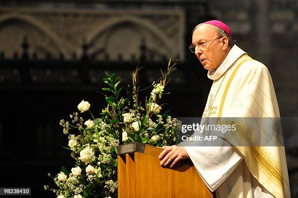 Belgium's top Roman Catholic bishop, Archbishop of Mechelen-Brussel Andre-Joseph Leonard, celebrates Easter mass in the St. Michael and St. Gudula...