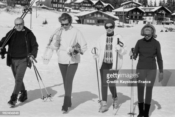 La princesse Grace de Monaco lors de vacances au ski à Saanenmöser en Suisse, le 28 février 1969.