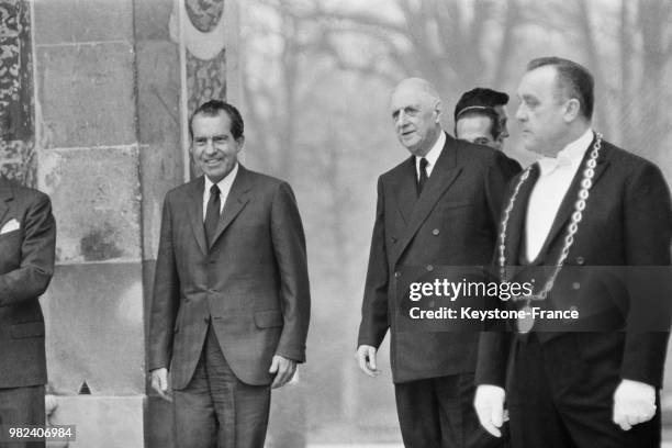 Le président de la république française Charles de Gaulle et le président américain Richard Nixon au Grand Trianon à Versailles en France, le 1er...