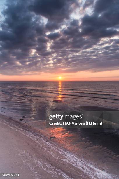 nordsee 01 - nordsee strand stock pictures, royalty-free photos & images