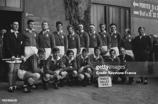 équipe de rugby du Pays de Galles lors du tournoi des 5 nations au stade de Colombes en France, en mars 1969.