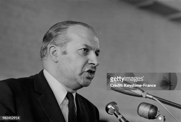 Discours de Claude Estier au congrès national des institutions républicaines à Saint-Gratien en France, le 5 mai 1969.