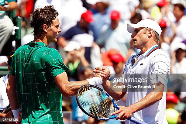 Andy Roddick of the United States greets Tomas Berdych of the Czech Republic after defeating him in straight sets to win the men's final of the 2010...