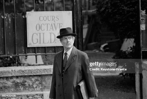 Acteur français Pierre Fresnay pendant le tournage de 'Tête d'horloge' de Jean-Paul Sassy, en 1969, France.