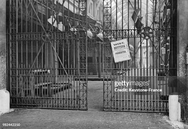 Avis sur les grilles du marché de la viande dans le quartier de Smithfield à Londres en Angleterre au Royaume-Uni, en 1936.