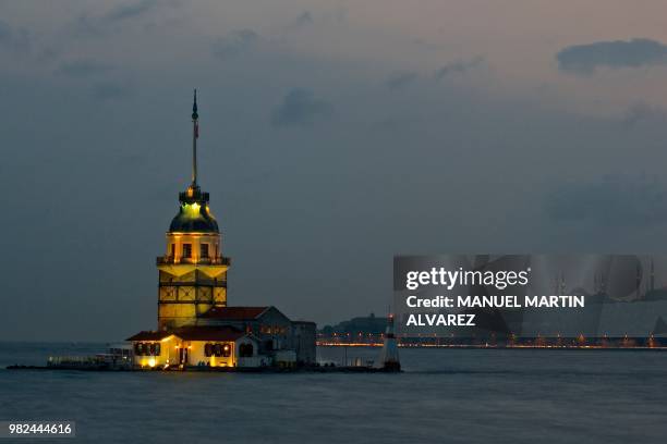 kiz kulesi (estambul) - estambul stockfoto's en -beelden