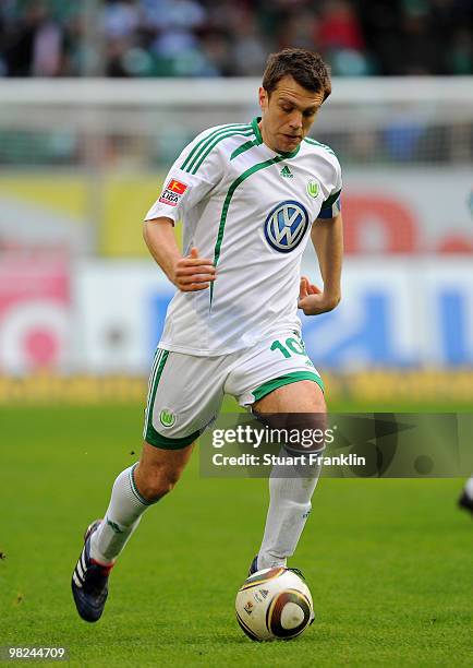 Zvjezdan Misimovic of Wolfsburg in action during the Bundesliga match between VfL Wolfsburg and 1899 Hoffenheim at Volkswagen Arena on April 4, 2010...