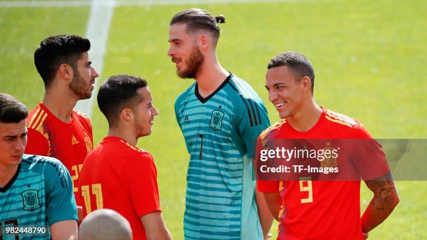 Marco Asensio of Spain, David De Gea of Spain, Lucas Vazquez of Spain and Rodrigo Moreno of Spain look on during a training session on June 6, 2018...