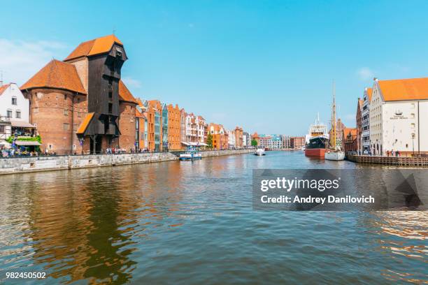 die altstadt von danzig - motlawa river stock-fotos und bilder