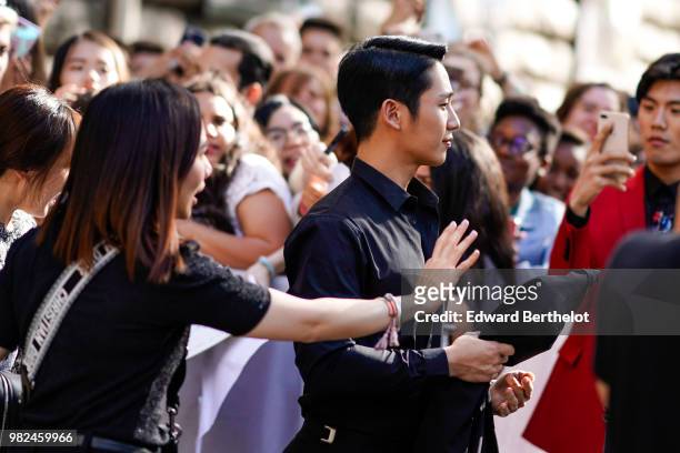 Jung Hae is seen, outside Dior, during Paris Fashion Week - Menswear Spring-Summer 2019, on June 23, 2018 in Paris, France.
