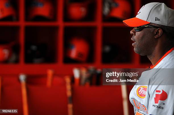 Manager Derek Bryant of Vaqueros de la Laguna looks on during a 2010 Liga Mexicana de Beisebol match between Mexico Red Devils and Vaqueros de la...