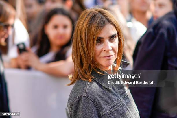 Carine Roitfeld is seen, outside Dior, during Paris Fashion Week - Menswear Spring-Summer 2019, on June 23, 2018 in Paris, France.