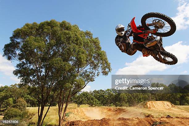 Grant Snow performs an air during the Rocky Valley motocross weekend on April 4, 2010 in Mudgee, Australia. Rocky Valley is a private farm located...