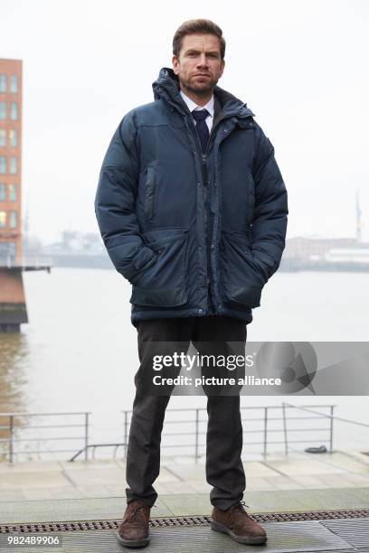 The Danish actor Nikolaj Lie Kaas standing during a shooting break on the film set of "Verachtung" in Hamburg, Germany, 02 Febuary 2018. The screen...