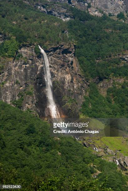 waterfall - chagas stock-fotos und bilder