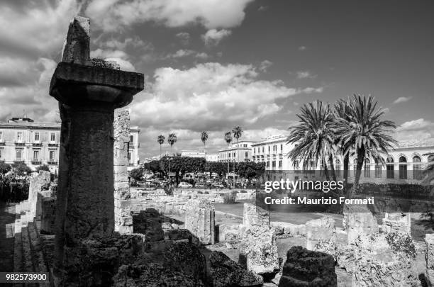 siracusa - tempio di apollo - apollo creed stock pictures, royalty-free photos & images