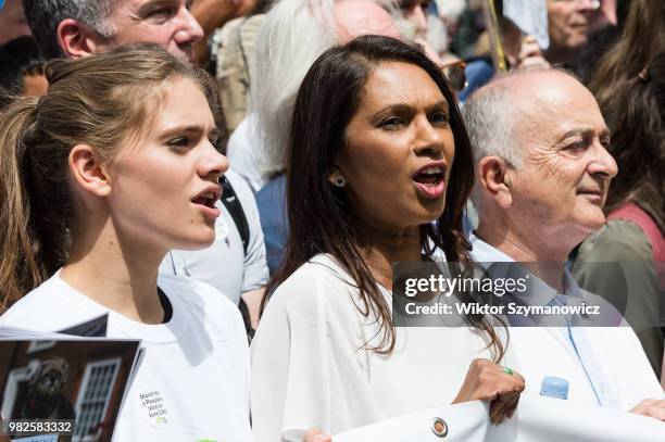 Anti-Brexit campaigner Gina Miller and actor Sir Tony Robinson joined one hundred thousand of anti-Brexit supporters taking part in People's Vote...