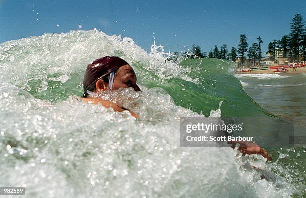 Penny Turner of Surfers Paradise in action during the 2000/2001 Uncle Tobys Ironwoman Series held at Manly Beach, Sydney, Australia. Mandatory...