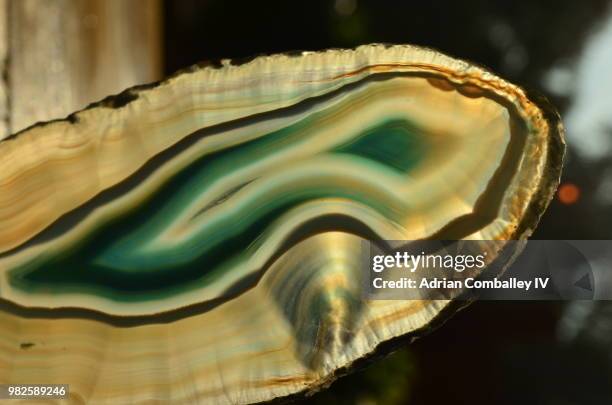 monolithic escape - chalcedony stock pictures, royalty-free photos & images