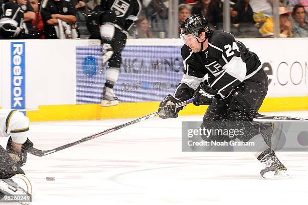 Alexander Frolov of the Los Angeles Kings skates with the puck against the Dallas Stars on March 27, 2010 at Staples Center in Los Angeles,...