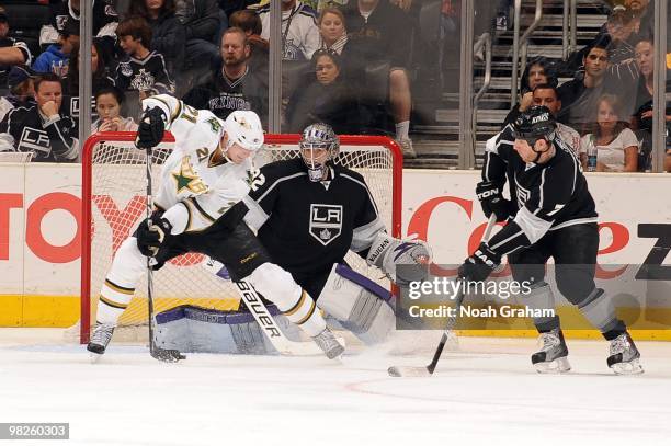 Loui Eriksson of the Dallas Stars tries to score against Jonathan Quick of the Los Angeles Kings on March 27, 2010 at Staples Center in Los Angeles,...