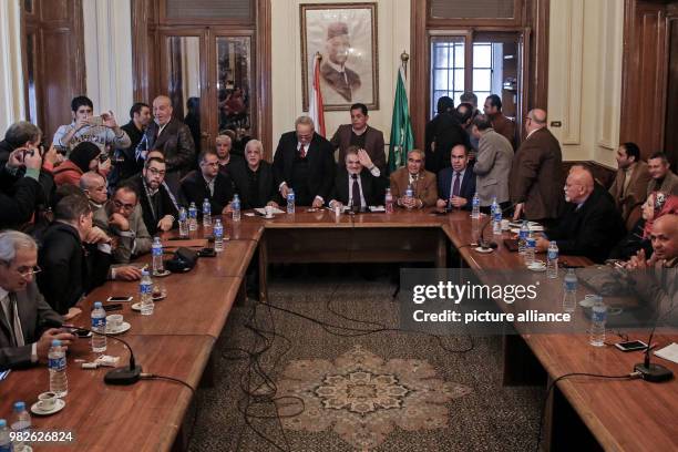 Dpatop - Egyptian Wafd party chairman El-Sayyid el-Badawi waves at the start of the party's top committee meeting about the upcoming 2018...