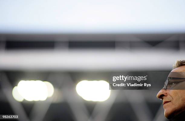 Head coach Norbert Meier of Fortuna looks on ahead the Second Bundesliga match between Fortuna Duesseldorf and FC St. Pauli at Esprit Arena on April...