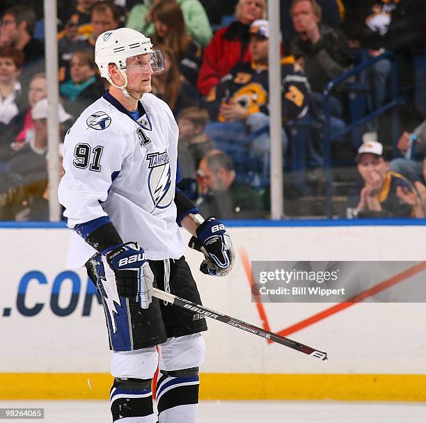 Steven Stamkos of the Tampa Bay Lightning skates away with a broken stick against the Buffalo Sabres on March 27, 2010 at HSBC Arena in Buffalo, New...