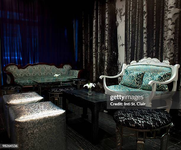 still photo of lounge seating area - inti st clair stock pictures, royalty-free photos & images