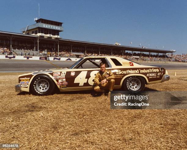 2,268 Nascar Engine Stock Photos, High-Res Pictures, and Images - Getty ...