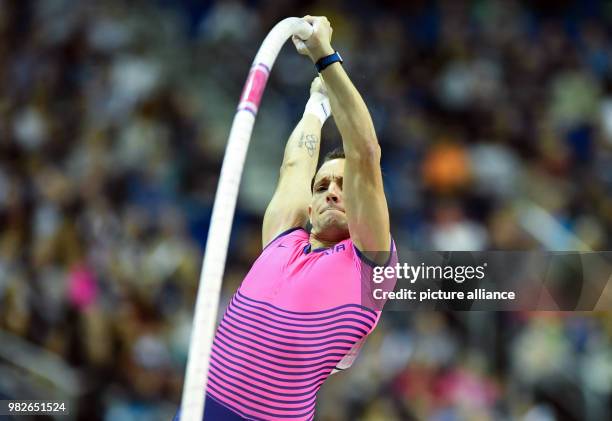 French pole vaulter Renaud Lavillenie during the ISTAF Indoor track and field meeting at the Mercedes-Benz Arena in Berlin, Germany, 26 January 2018....