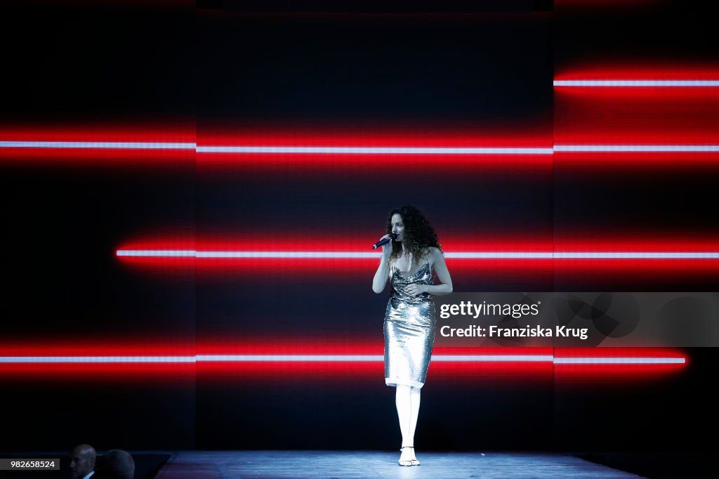 Singer at the Gerry Weber Open Fashion Show at the Gerry Weber Open
