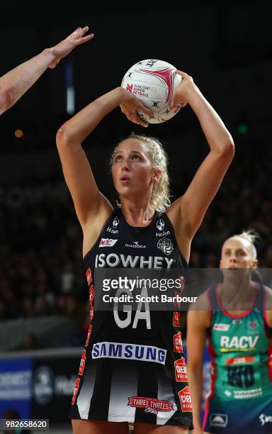 Erin Bell of the Magpies controls the ball during the round eight Super Netball match between Magpies and the Vixens at Margaret Court Arena on June...